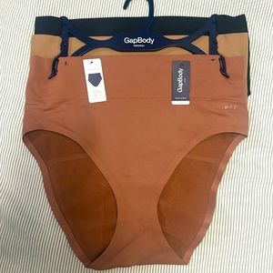 NWT - GAP BODY SHAPING BRIEF -SIZE LARGE -3pcs